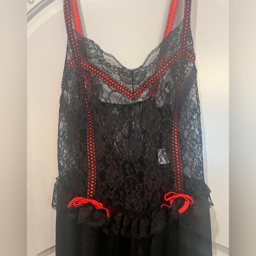 Vintage Black lace and satin nightgown with Red ribbon Details. So vampy! - Picture 2 of 10